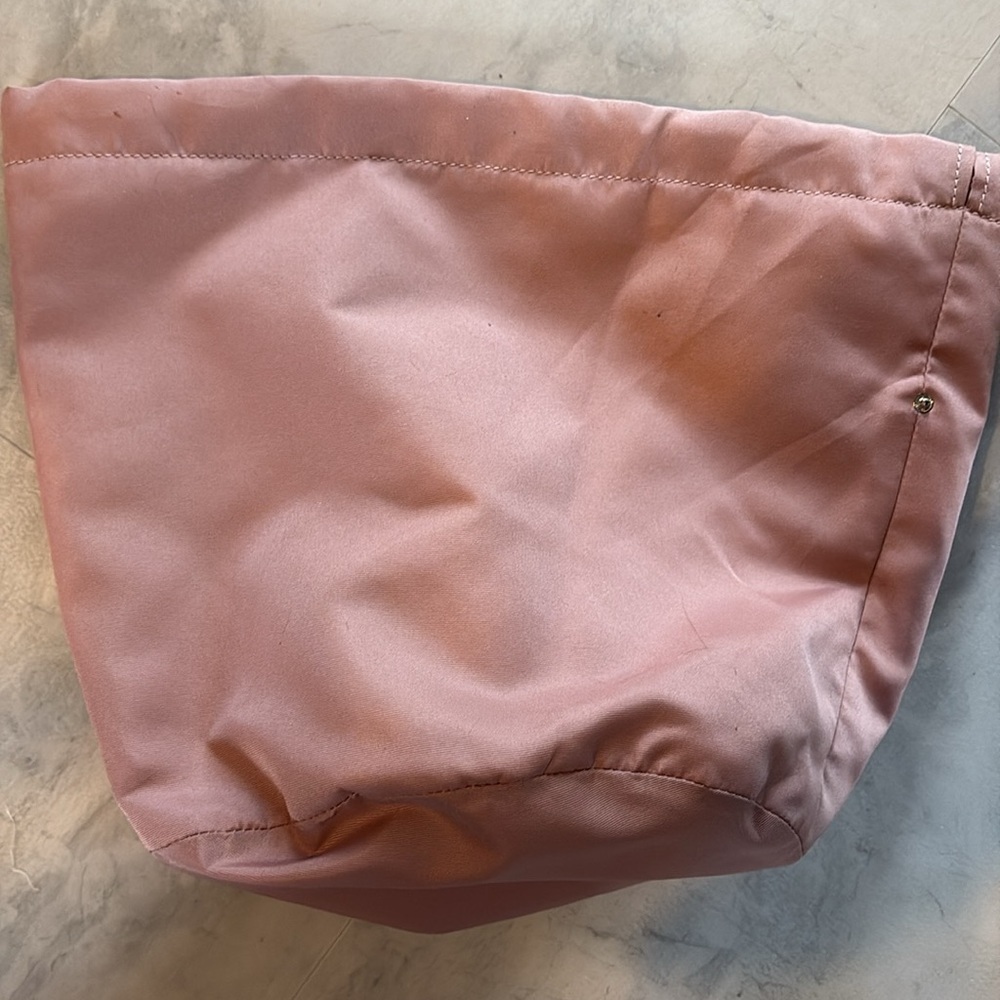 Kate Spade. Leather lace shoulder bag.  Easter basket.  Violet/off-white cut out - Picture 4 of 13
